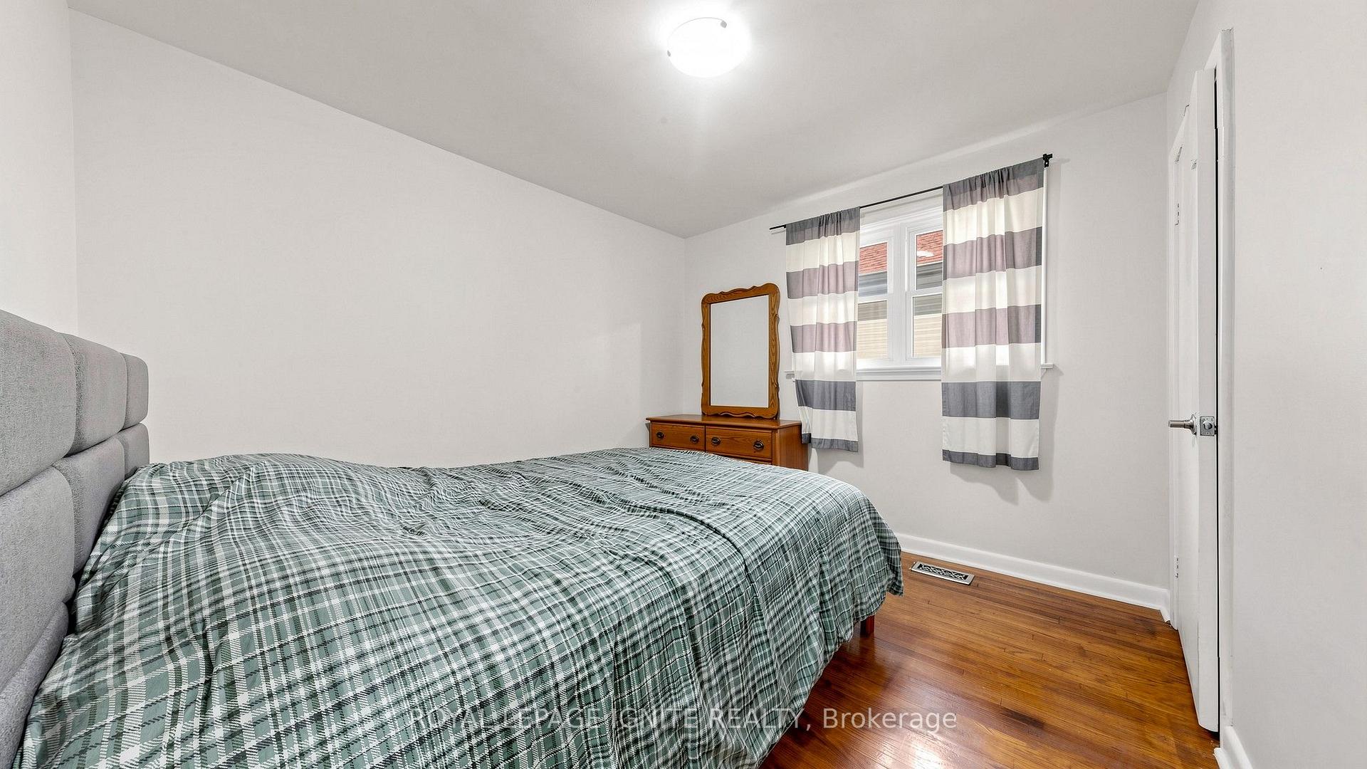 Photo 31 of 487 Wilson Road S, Oshawa, Donevan — HOMEH