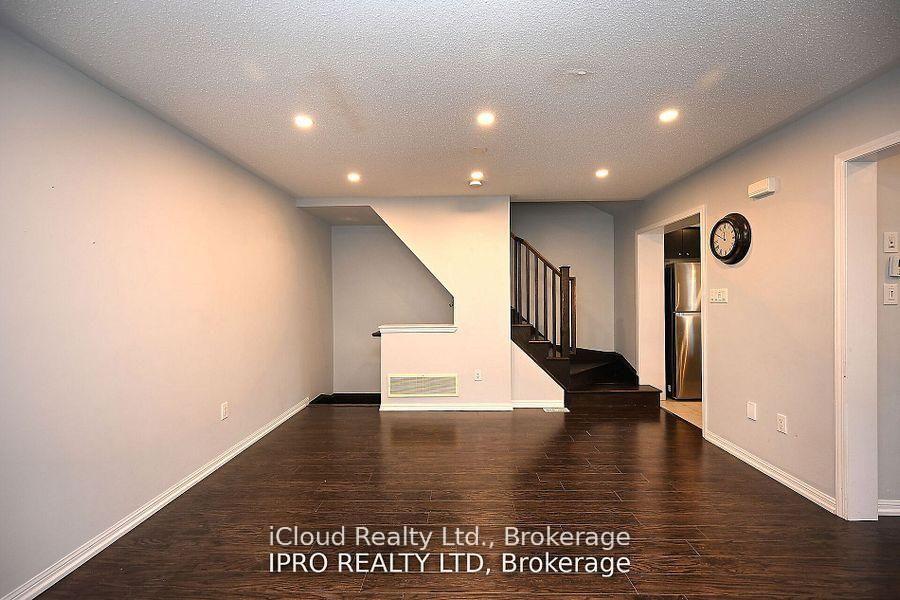 Photo 15 of 227 Slingsby Landing, Milton, Harrison — HOMEH