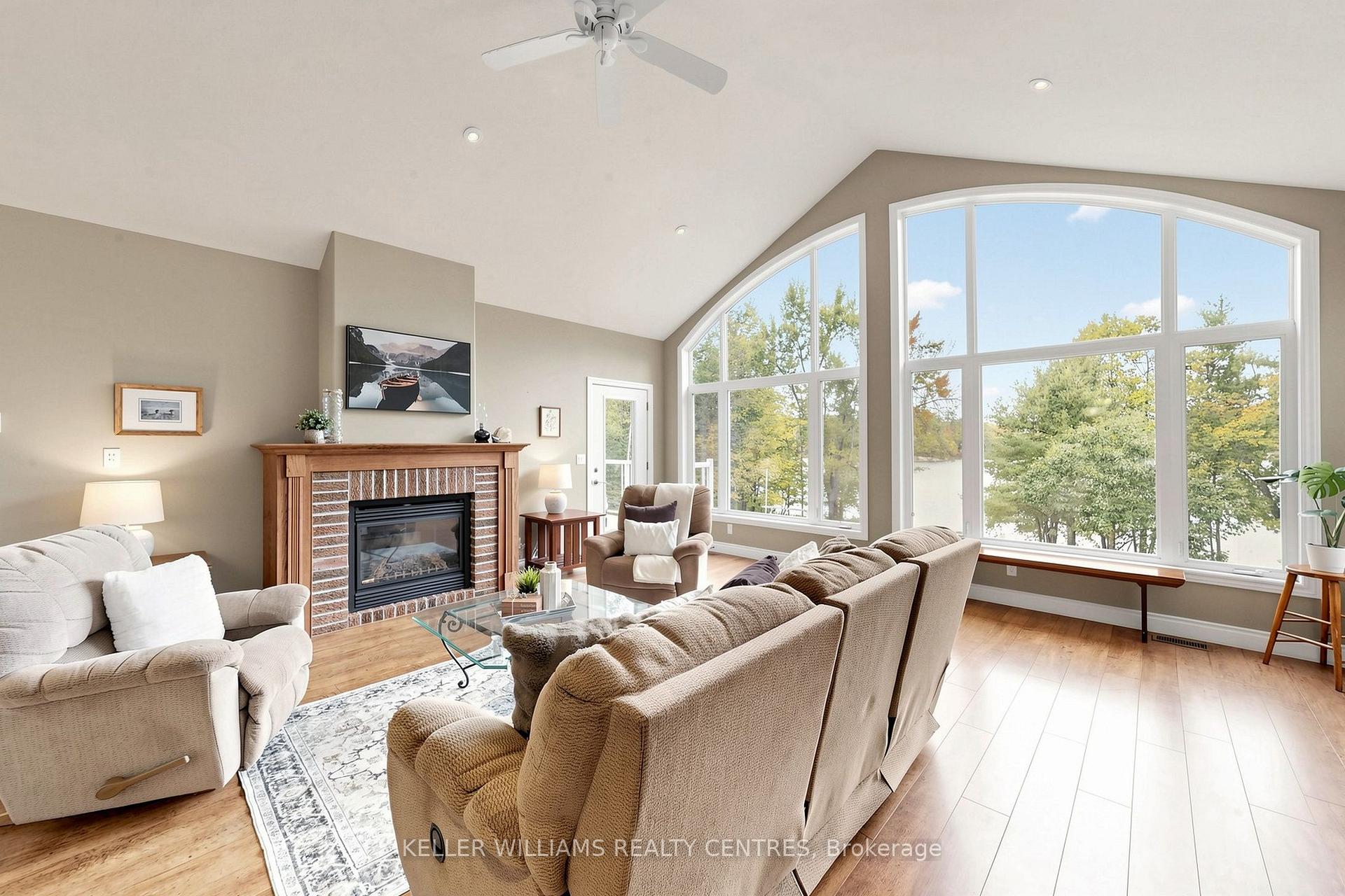 Photo 7 of Unit Unit 4, 1623 Houseys Rapids Road, Gravenhurst, Ryde — HOMEH