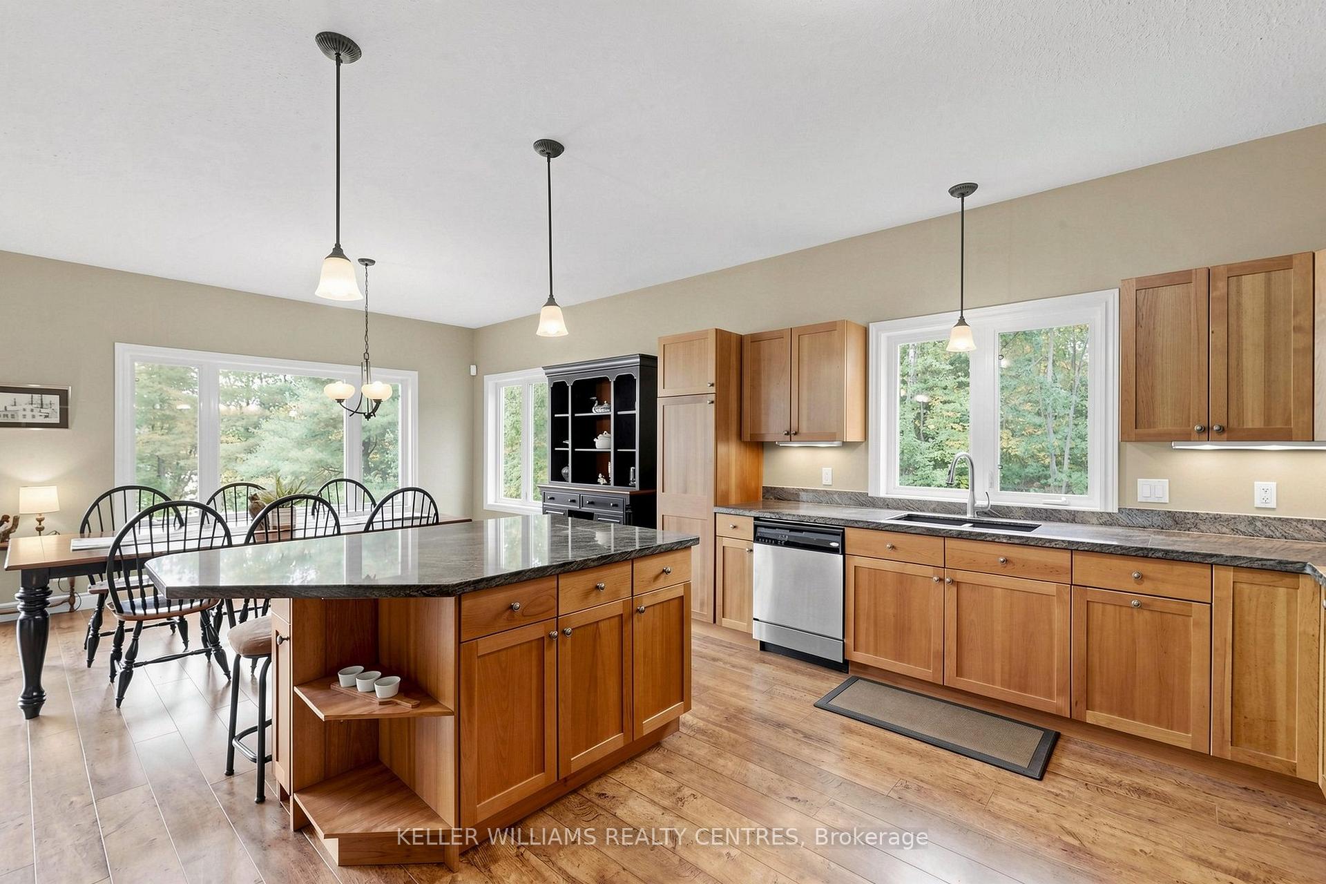 Photo 11 of Unit Unit 4, 1623 Houseys Rapids Road, Gravenhurst, Ryde — HOMEH