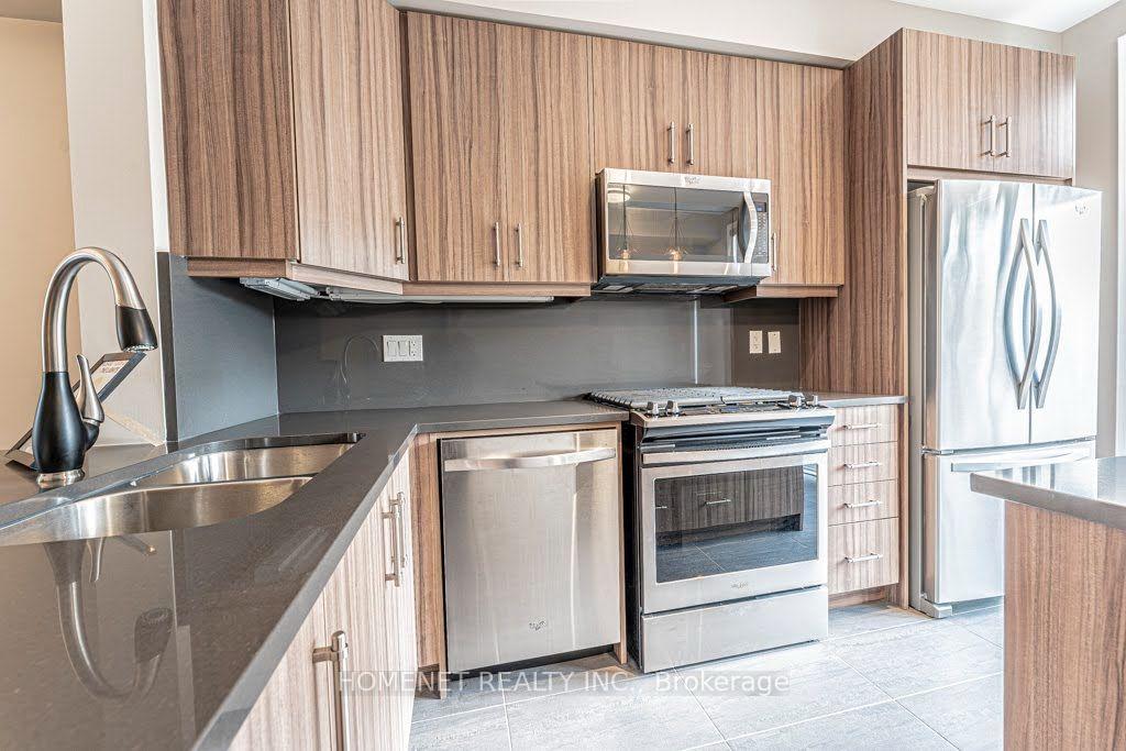 Photo 8 of 2058 Queensborough Gate, Mississauga, Central Erin Mills — HOMEH