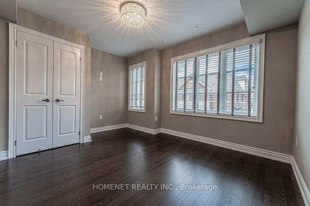 Photo 11 of 2058 Queensborough Gate, Mississauga, Central Erin Mills — HOMEH
