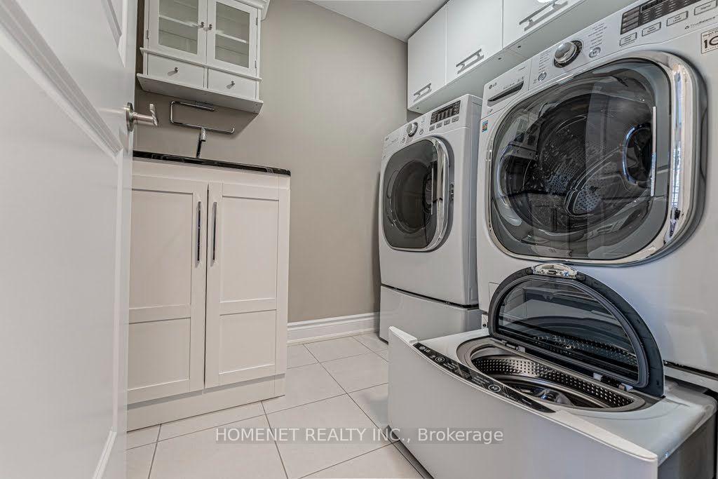 Photo 14 of 2058 Queensborough Gate, Mississauga, Central Erin Mills — HOMEH