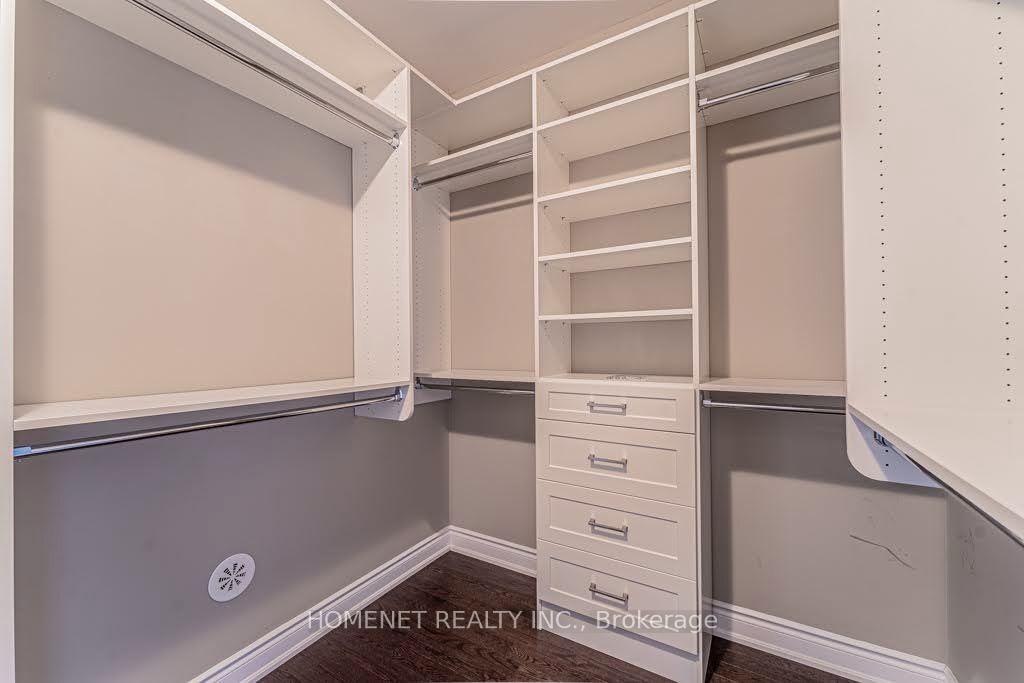 Photo 15 of 2058 Queensborough Gate, Mississauga, Central Erin Mills — HOMEH