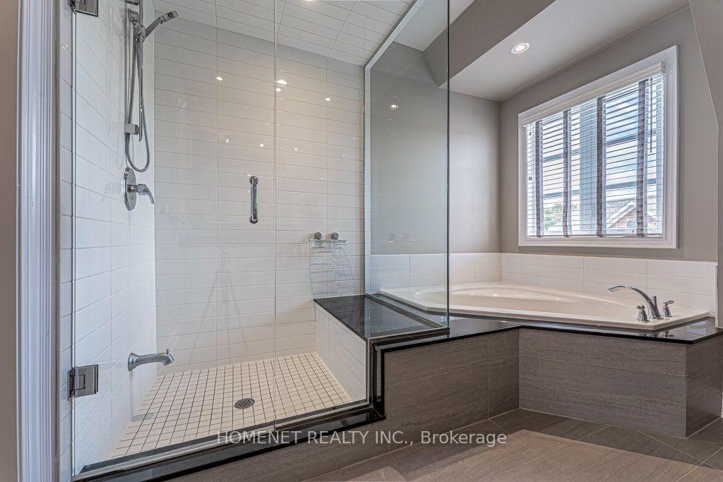 Photo 21 of 2058 Queensborough Gate, Mississauga, Central Erin Mills — HOMEH