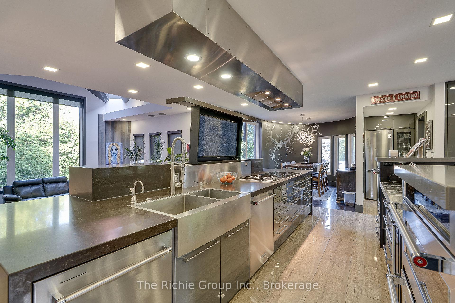 Photo 5 of 21 Bartley Drive, Caledon, Rural Caledon — HOMEH