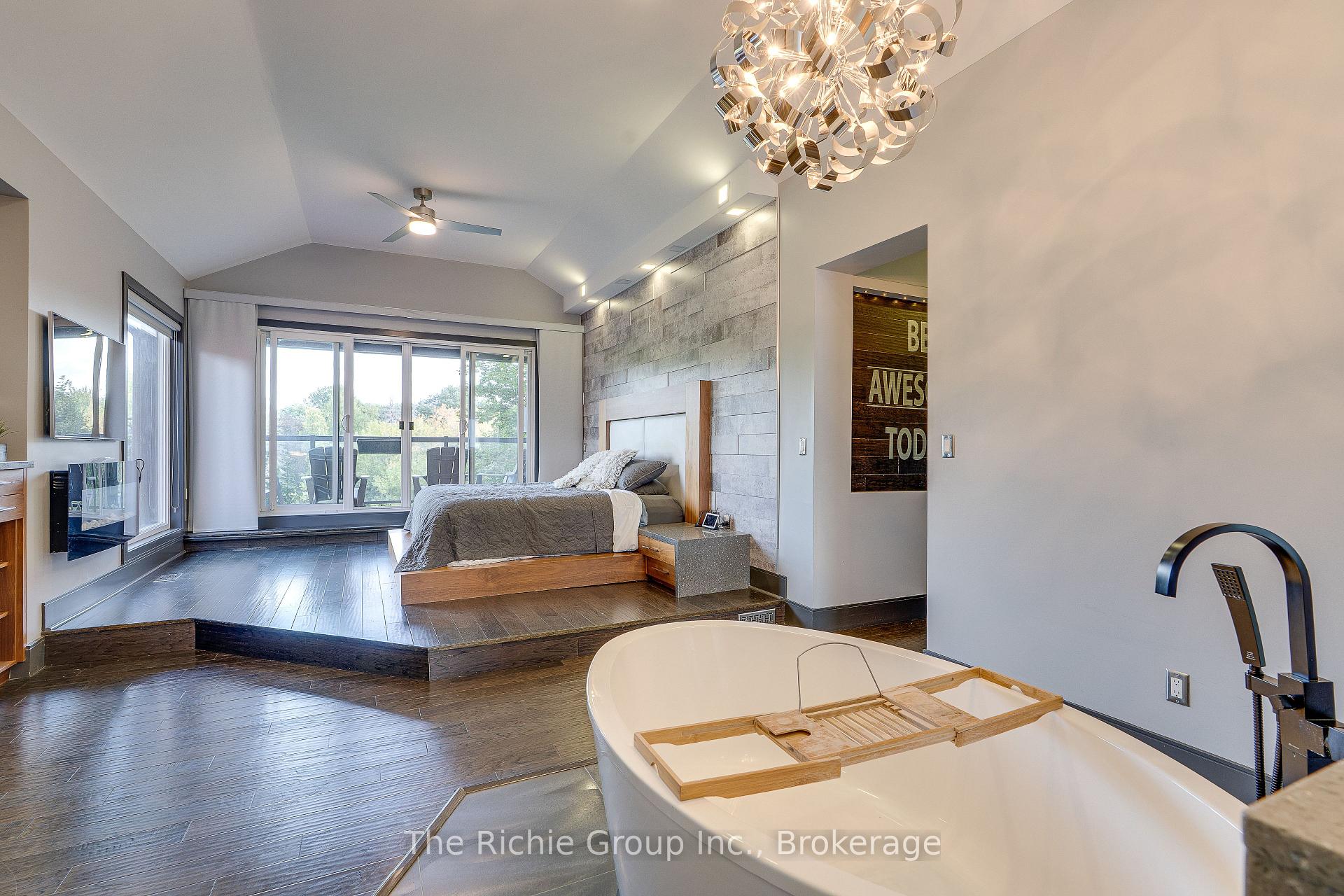 Photo 9 of 21 Bartley Drive, Caledon, Rural Caledon — HOMEH