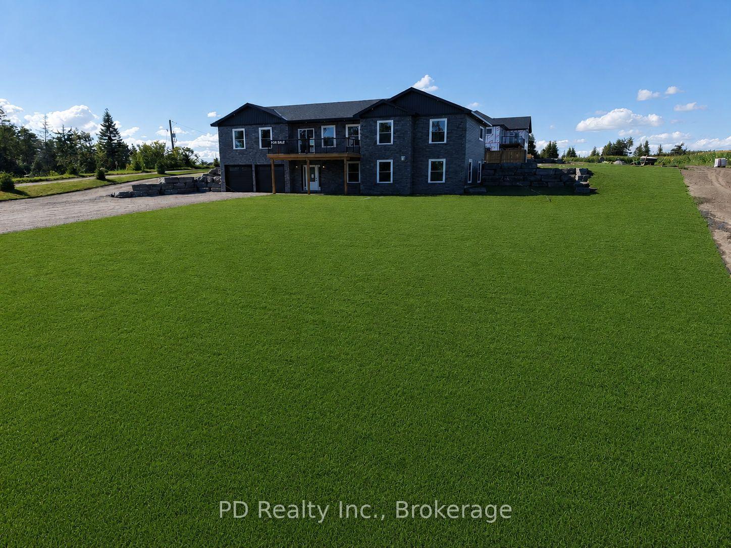 Photo 2 of 2467 Queen Mary Street, Cavan Monaghan, Cavan Twp — HOMEH