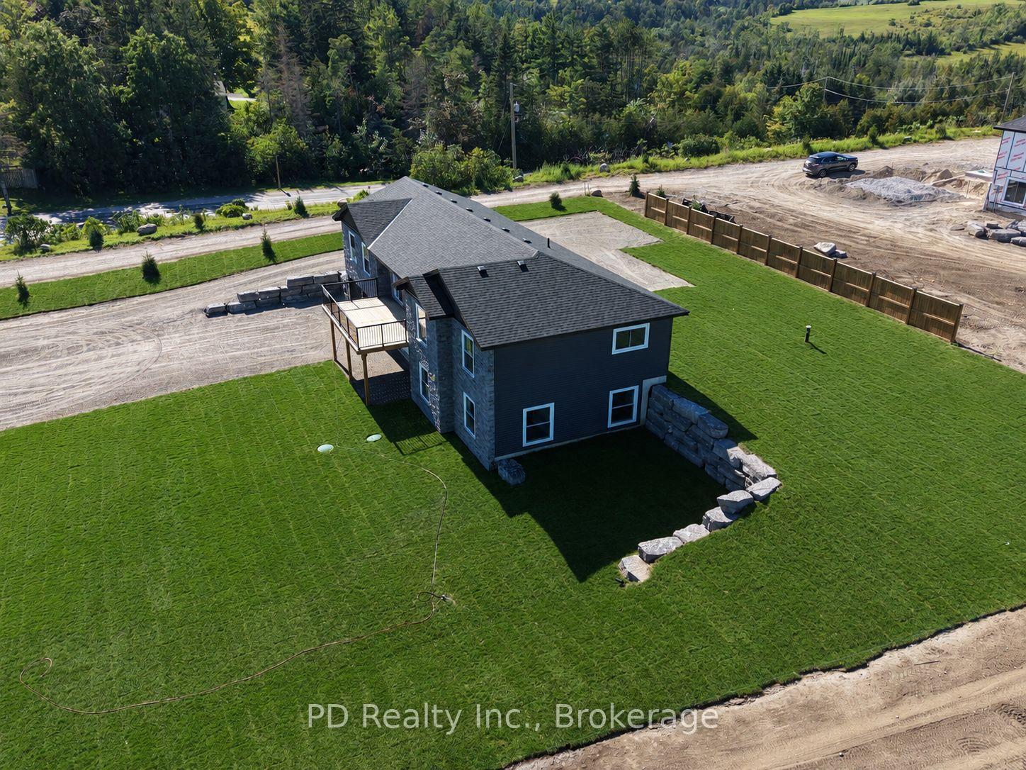 Photo 6 of 2467 Queen Mary Street, Cavan Monaghan, Cavan Twp — HOMEH