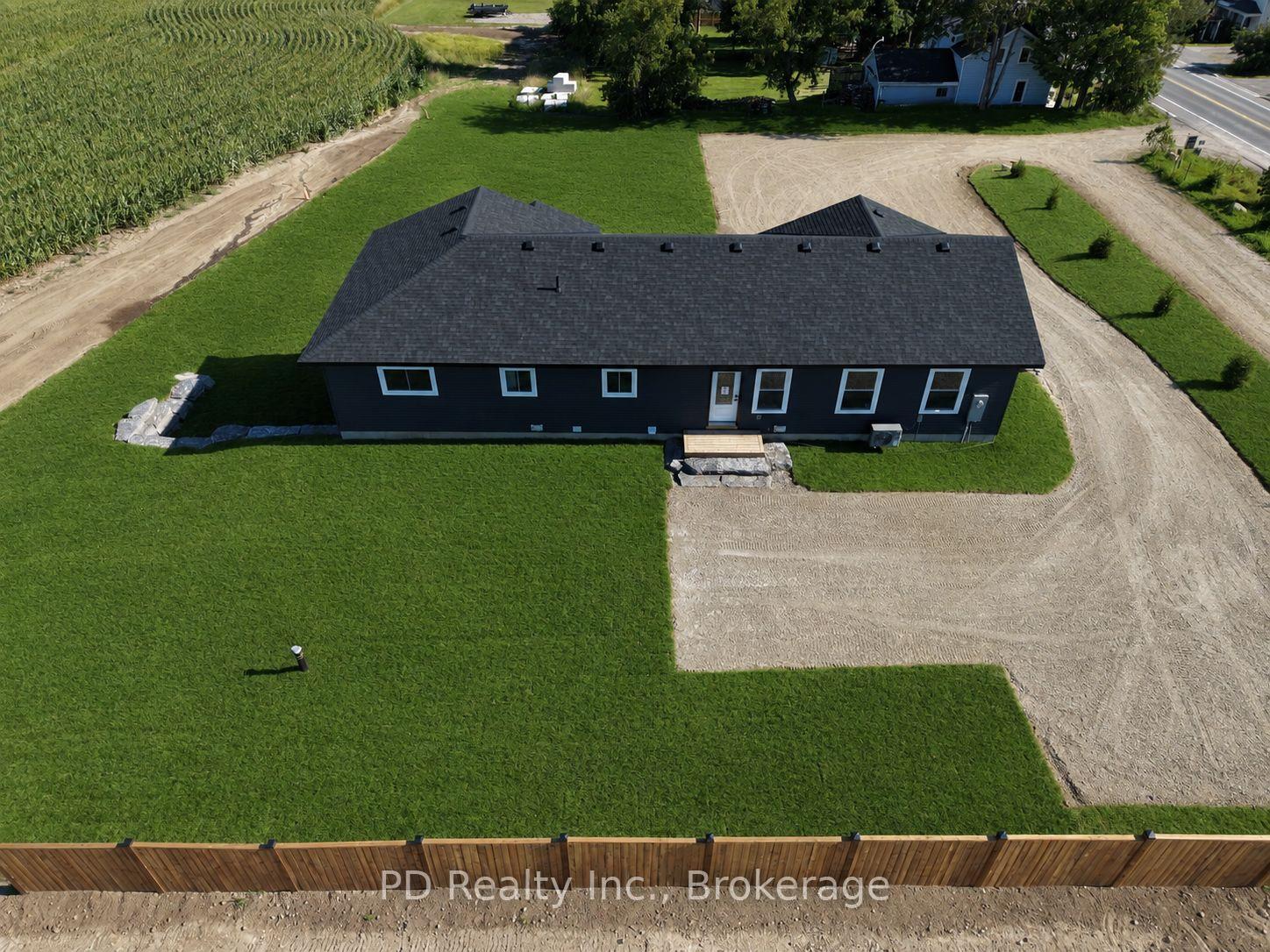 Photo 9 of 2467 Queen Mary Street, Cavan Monaghan, Cavan Twp — HOMEH