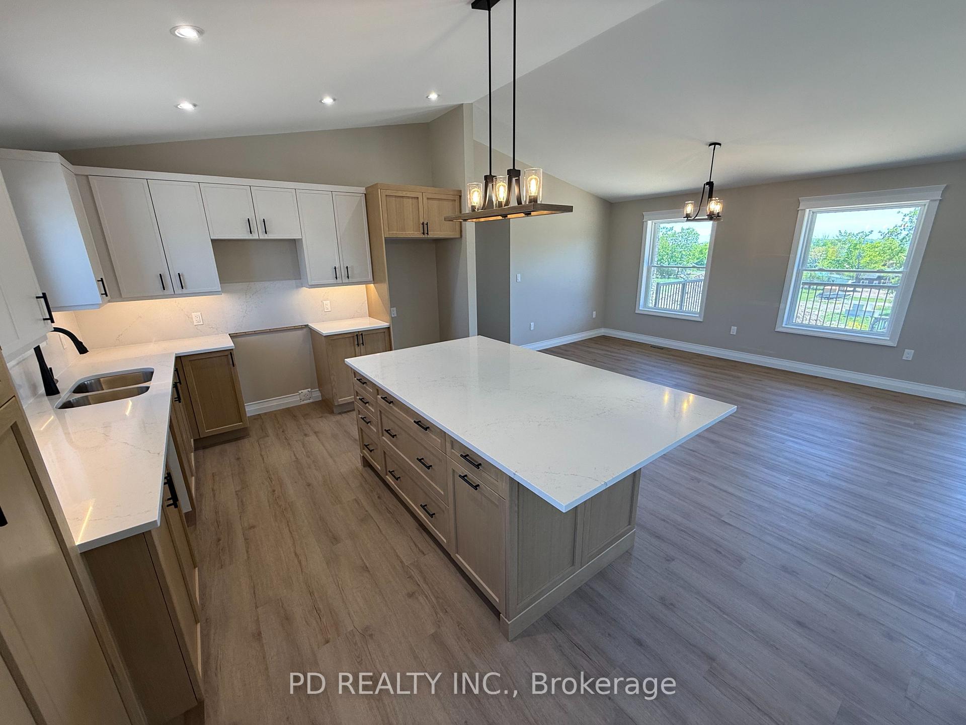 Photo 12 of 2467 Queen Mary Street, Cavan Monaghan, Cavan Twp — HOMEH