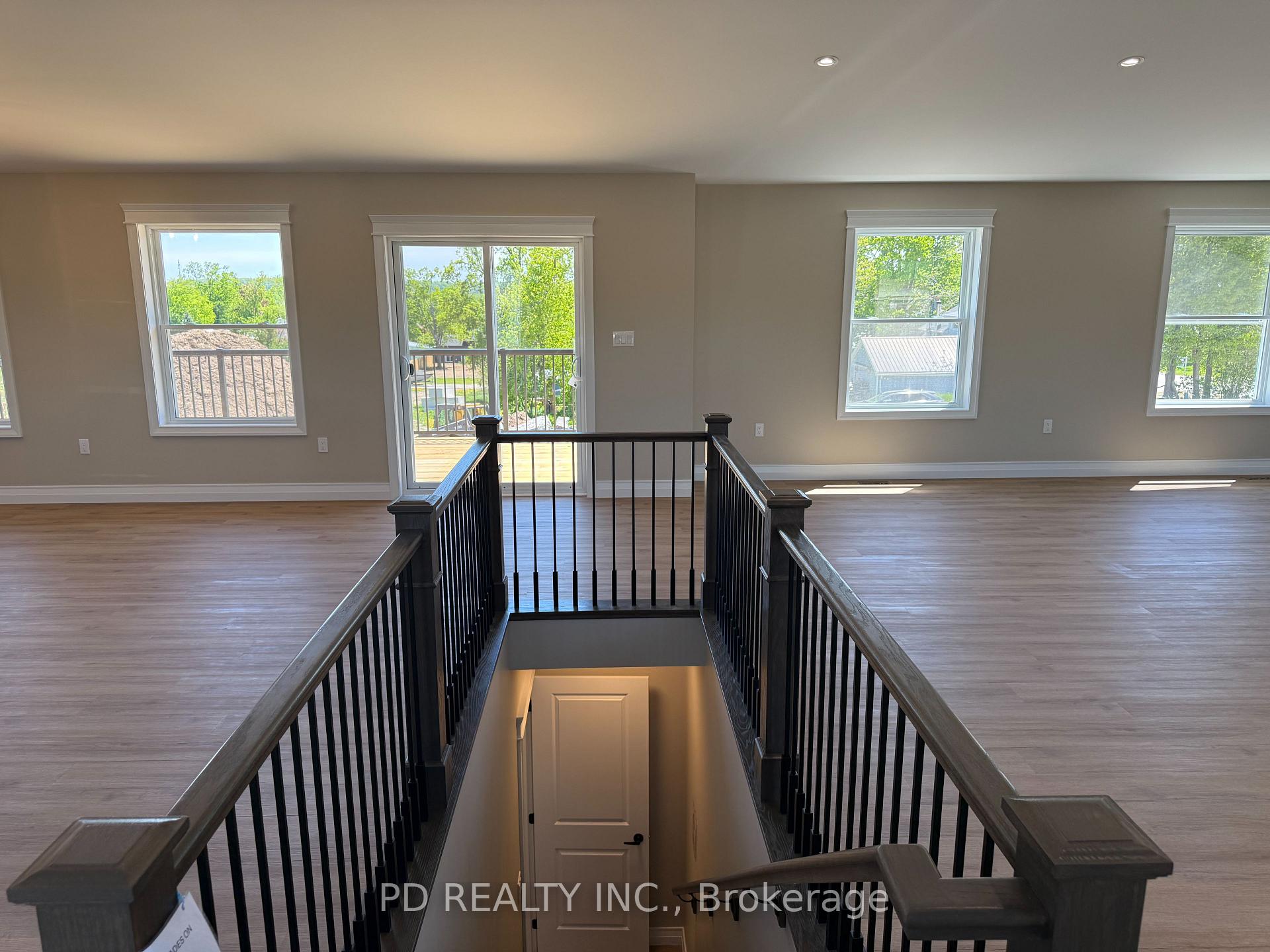 Photo 17 of 2467 Queen Mary Street, Cavan Monaghan, Cavan Twp — HOMEH
