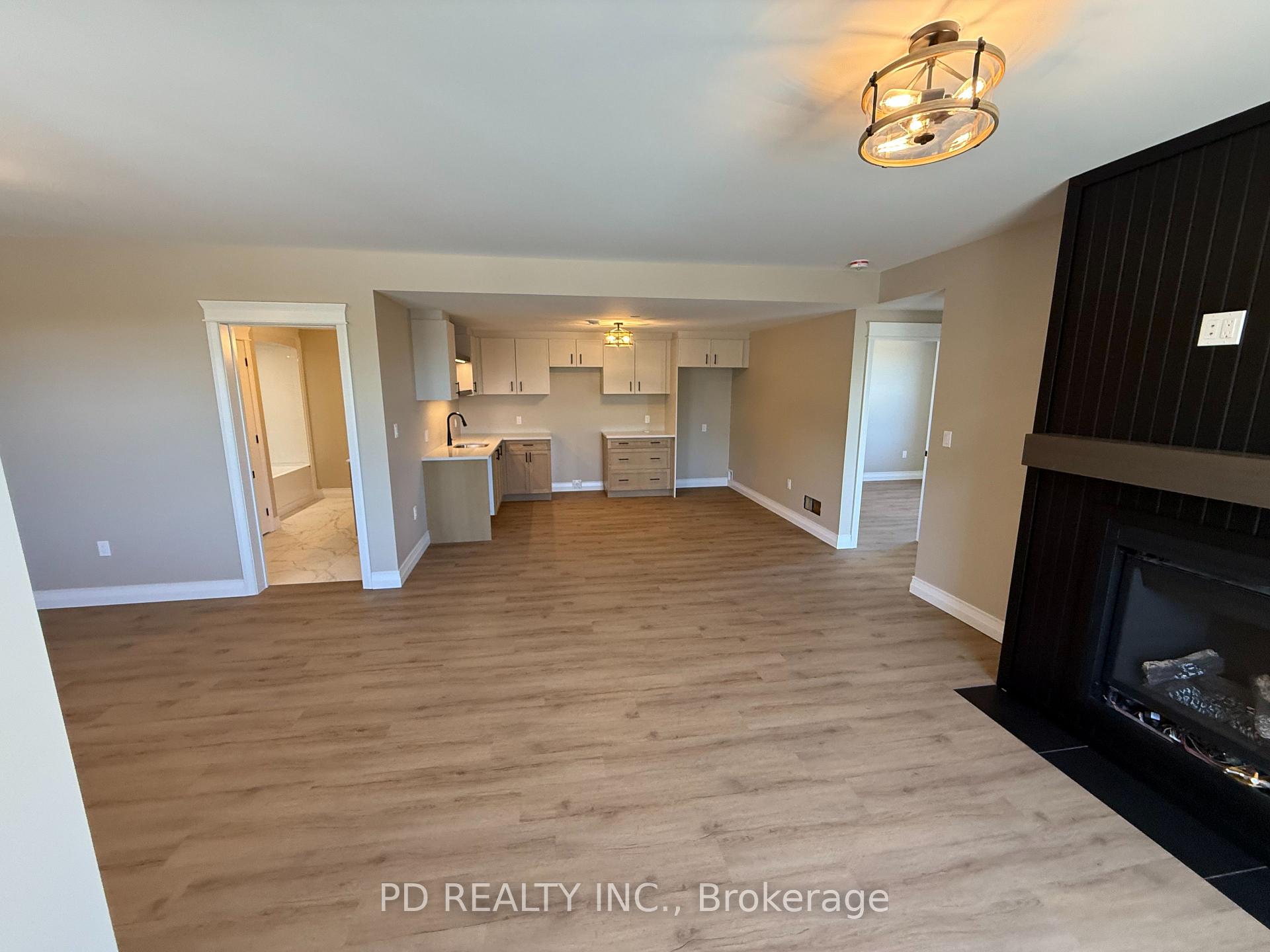 Photo 23 of 2467 Queen Mary Street, Cavan Monaghan, Cavan Twp — HOMEH
