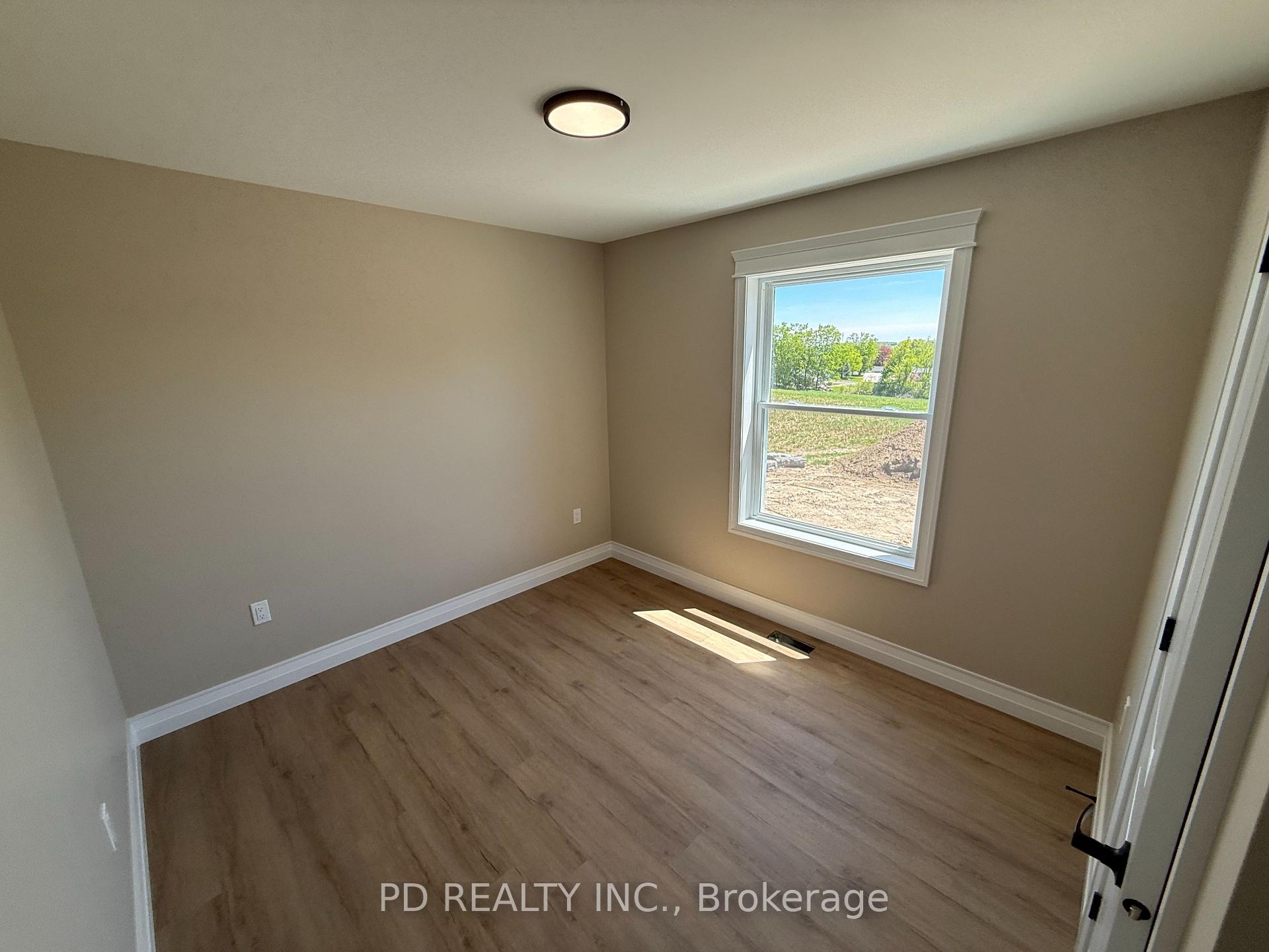 Photo 32 of 2467 Queen Mary Street, Cavan Monaghan, Cavan Twp — HOMEH