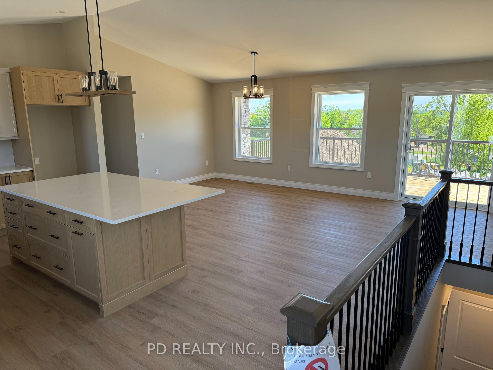 Photo 38 of 2467 Queen Mary Street, Cavan Monaghan, Cavan Twp — HOMEH