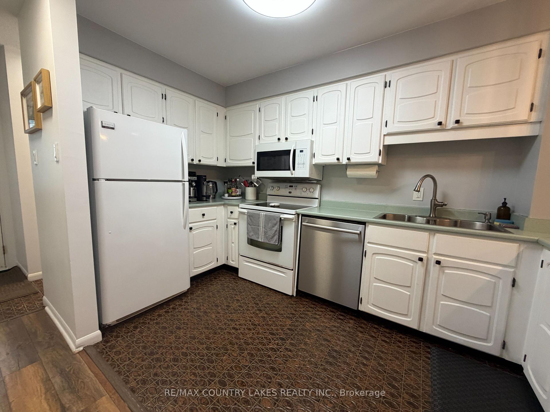 Photo 8 of Unit 18, 2 Paradise Boulevard, Ramara, Rural Ramara — HOMEH