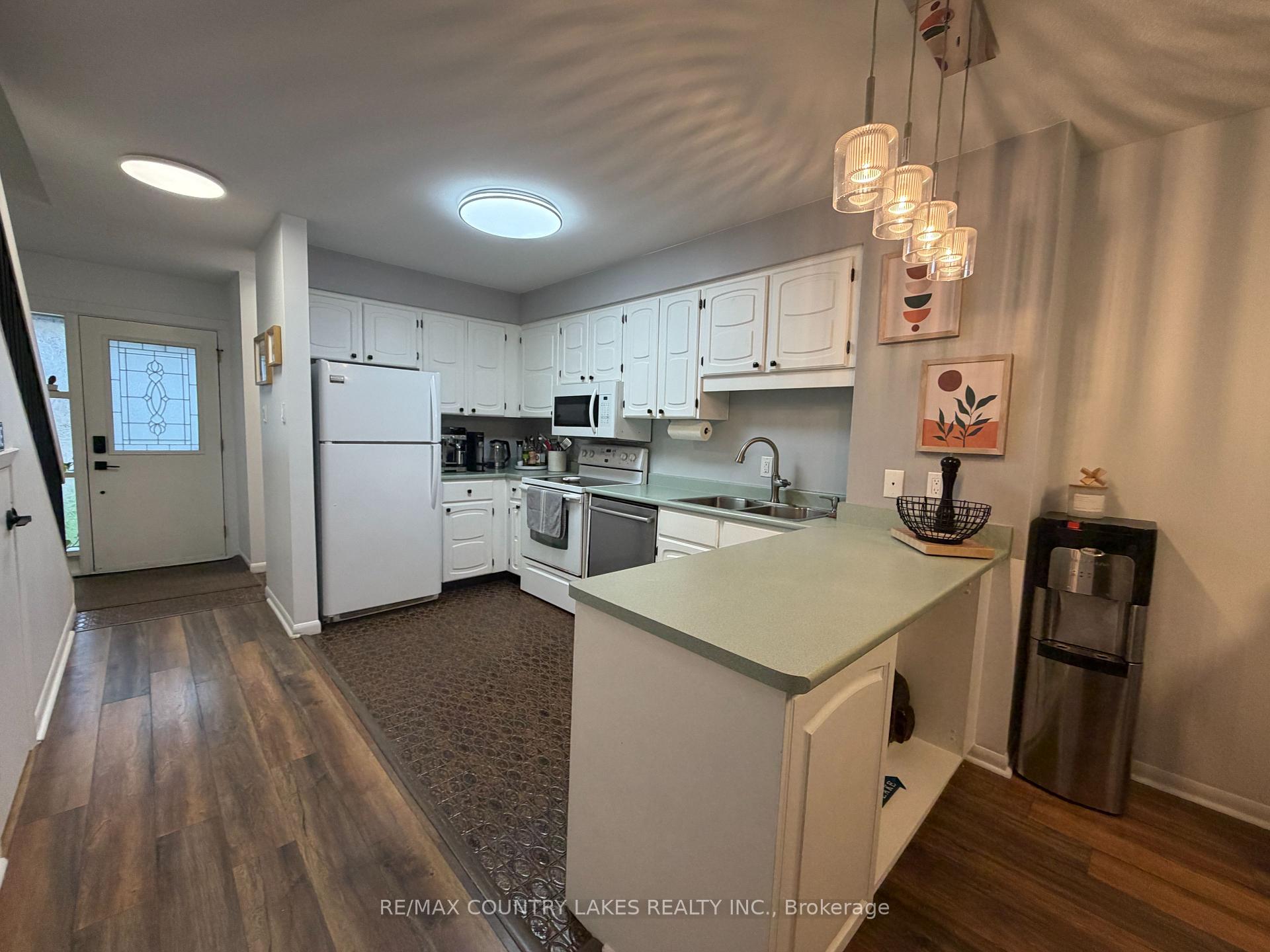 Photo 9 of Unit 18, 2 Paradise Boulevard, Ramara, Rural Ramara — HOMEH