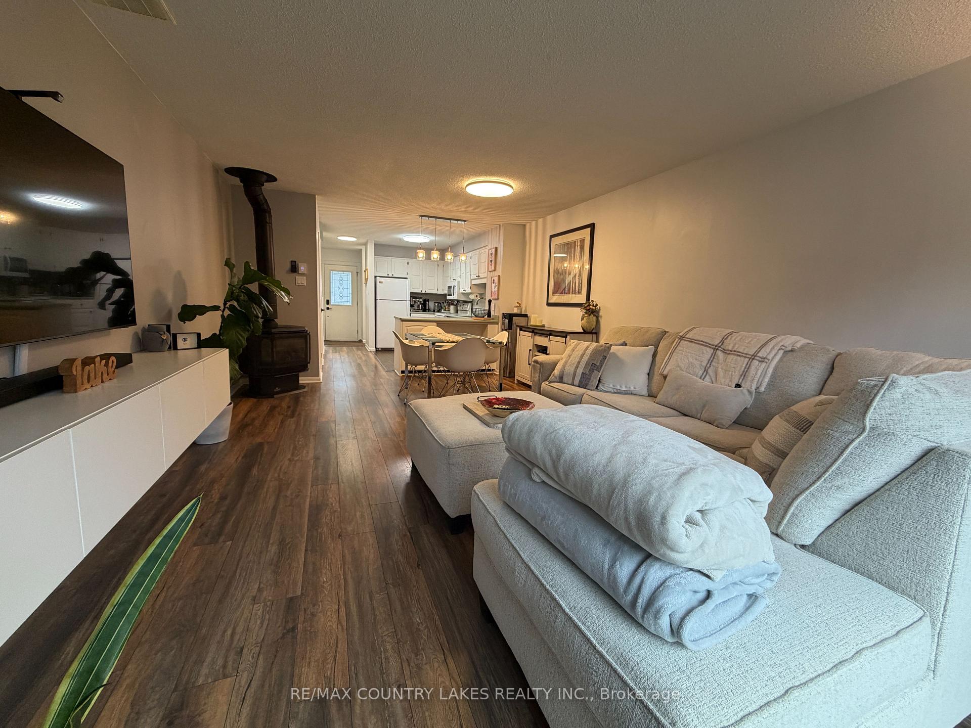 Photo 13 of Unit 18, 2 Paradise Boulevard, Ramara, Rural Ramara — HOMEH