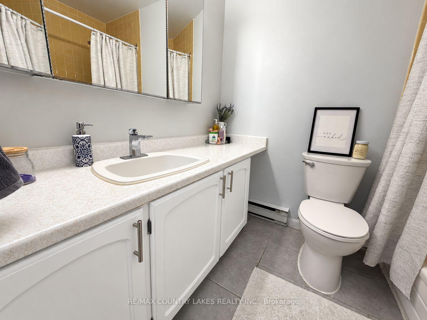 Photo 18 of Unit 18, 2 Paradise Boulevard, Ramara, Rural Ramara — HOMEH