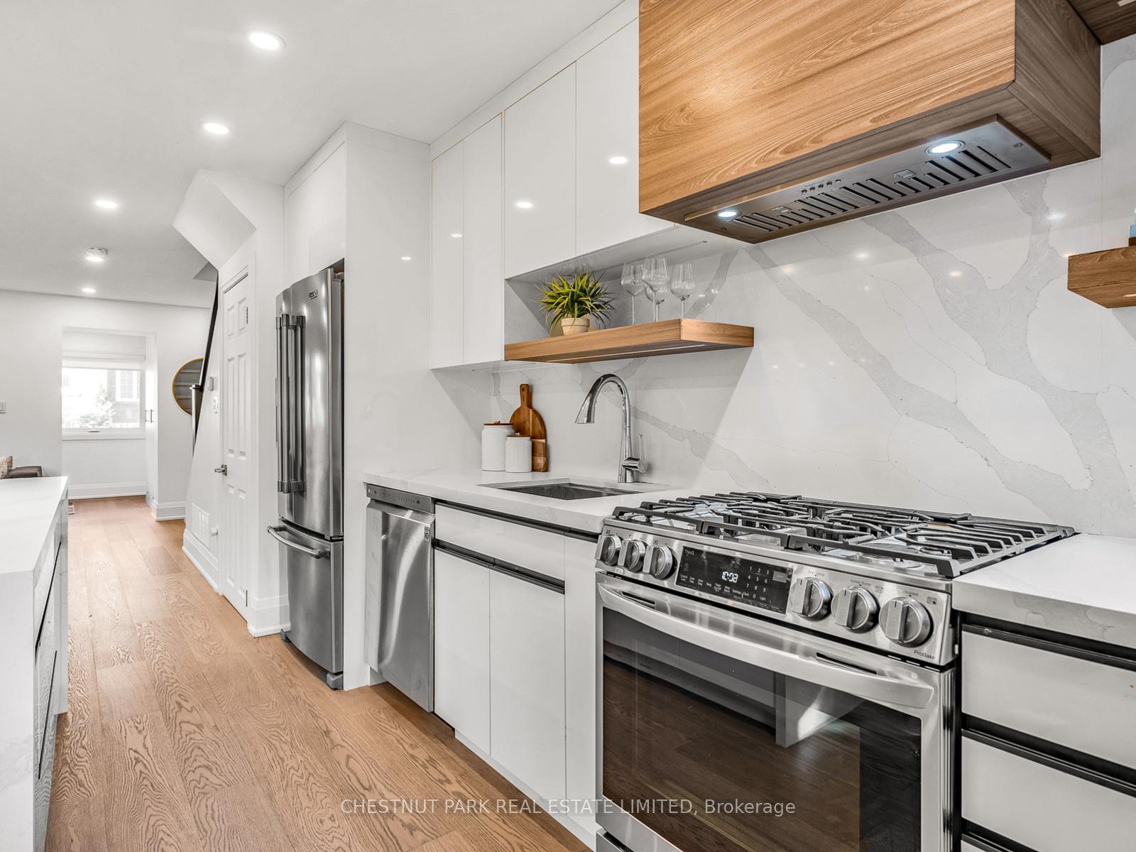 Photo 16 of 629 Duplex Avenue, Toronto, Lawrence Park South — HOMEH