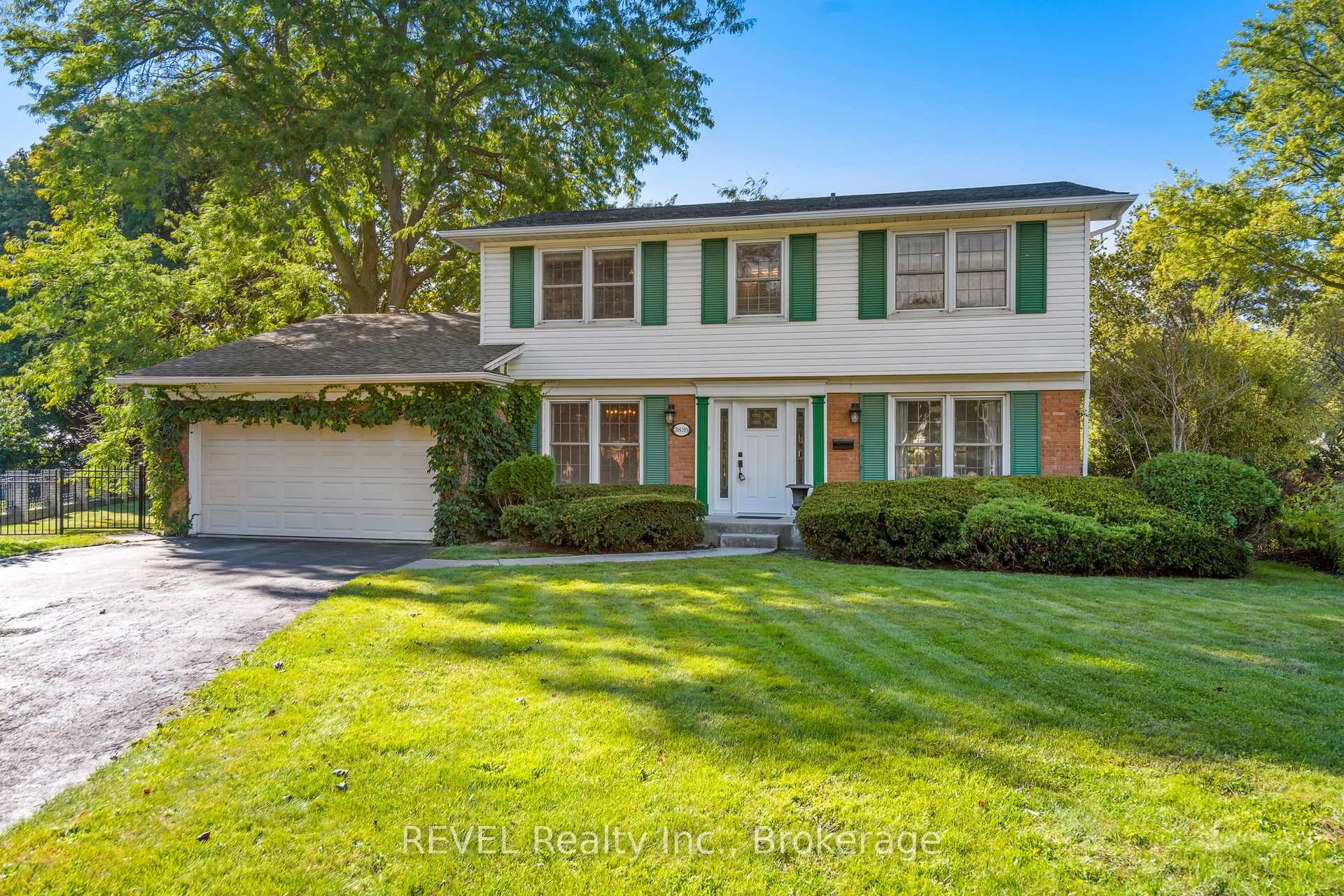 Photo 3 of 3839 Potter Heights, Niagara Falls, Casey — HOMEH