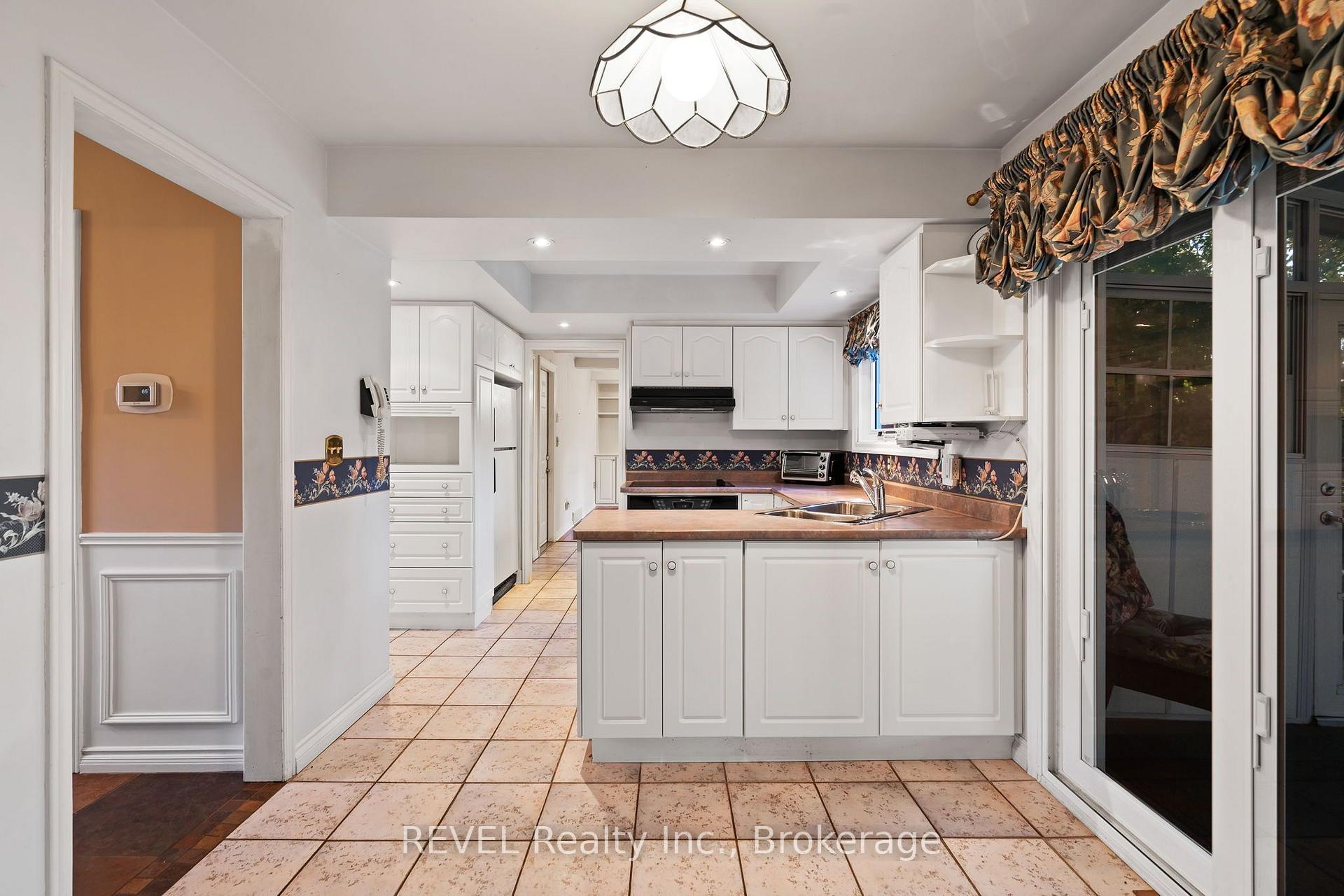 Photo 14 of 3839 Potter Heights, Niagara Falls, Casey — HOMEH