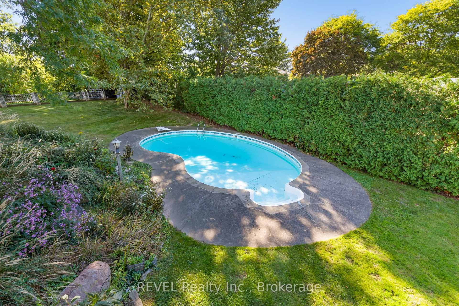 Photo 43 of 3839 Potter Heights, Niagara Falls, Casey — HOMEH