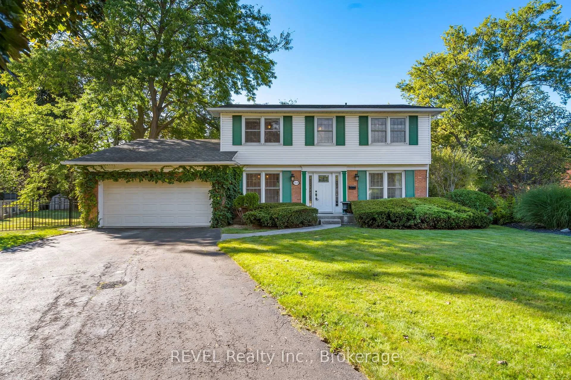 Photo 5 of 3839 Potter Heights, Niagara Falls, Casey — HOMEH