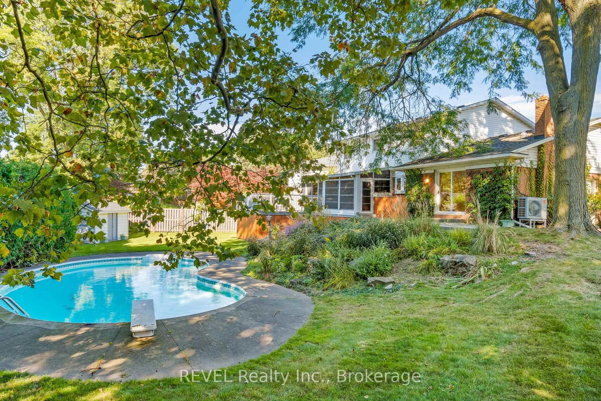 Photo 51 of 3839 Potter Heights, Niagara Falls, Casey — HOMEH
