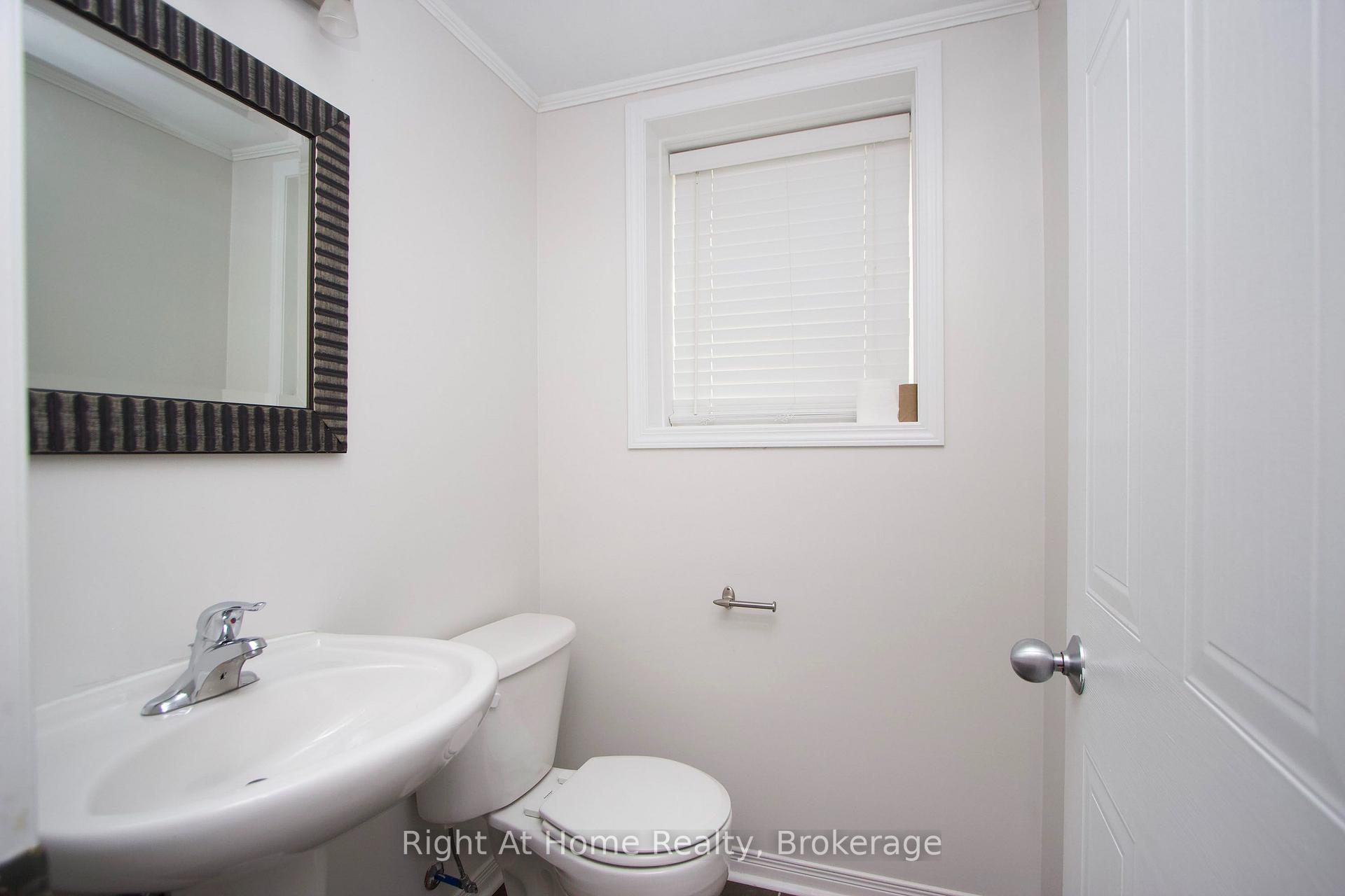 Photo 29 of 1263 Gyatt Crescent, Oshawa, Pinecrest — HOMEH