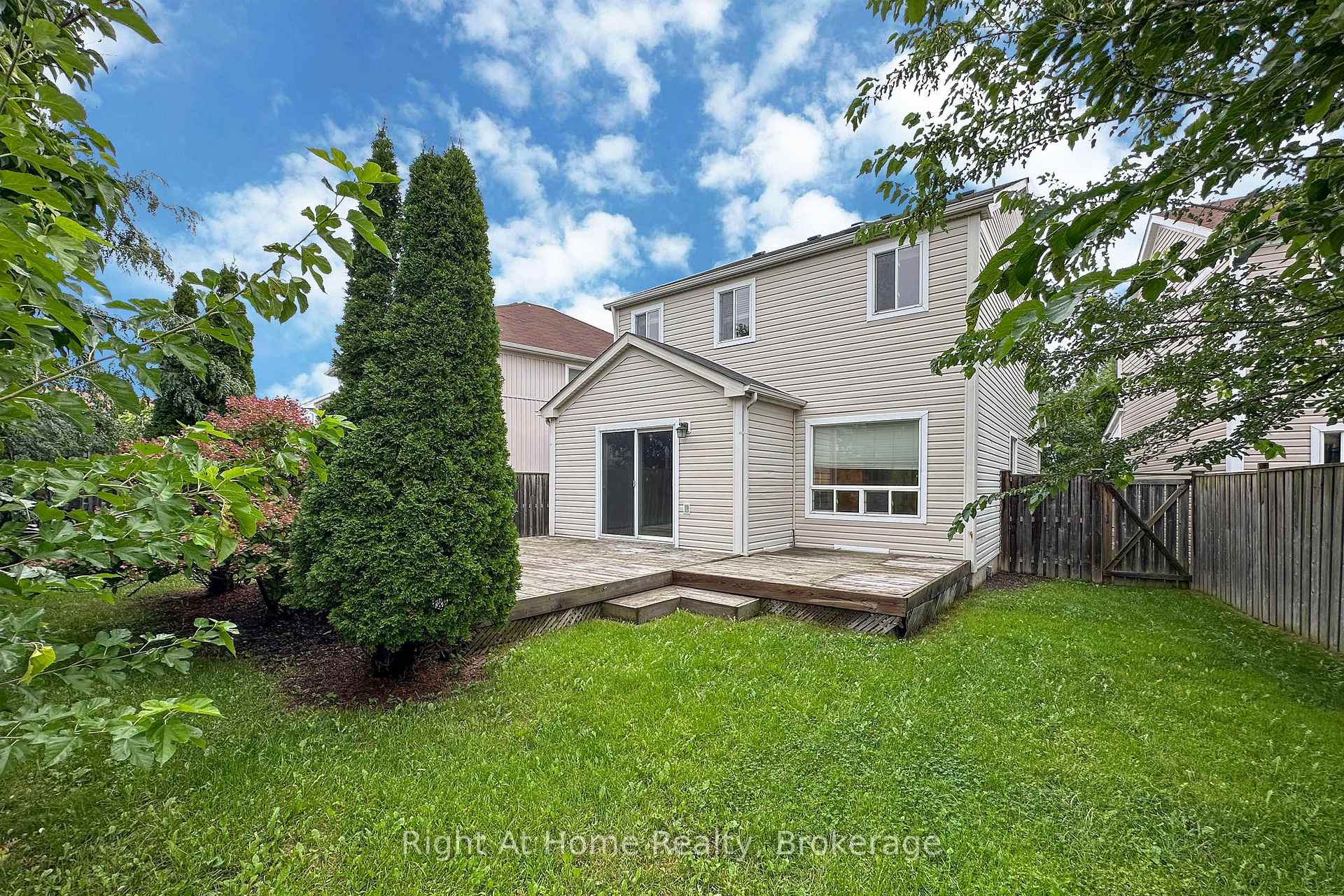 Photo 36 of 1263 Gyatt Crescent, Oshawa, Pinecrest — HOMEH