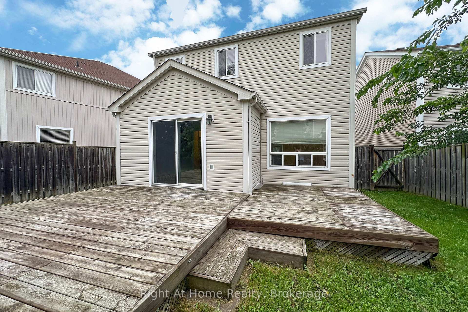 Photo 40 of 1263 Gyatt Crescent, Oshawa, Pinecrest — HOMEH