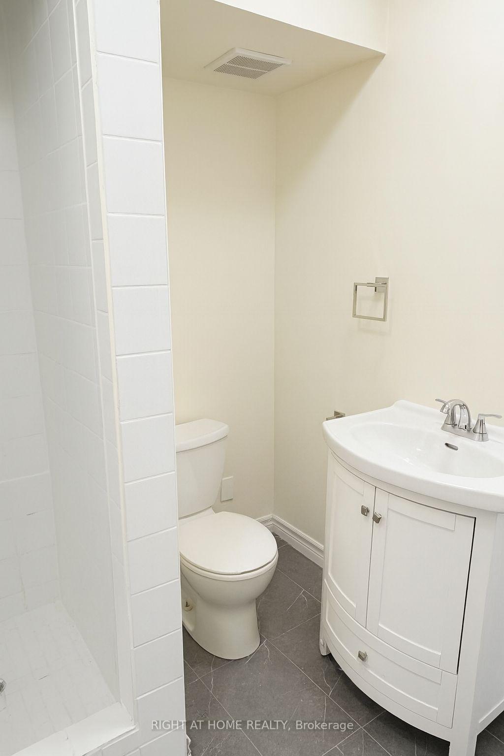 Photo 2 of Unit 302, 198-200 Queen Street W, Toronto, Kensington-Chinatown — HOMEH