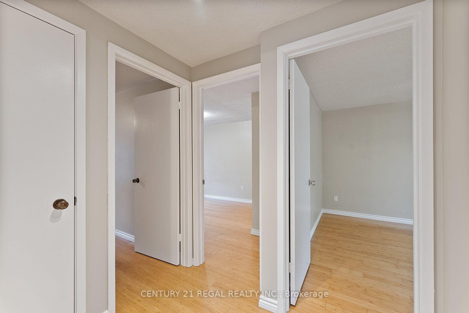 Photo 25 of 28 Ecclesfield Drive, Scarborough, Steeles — HOMEH