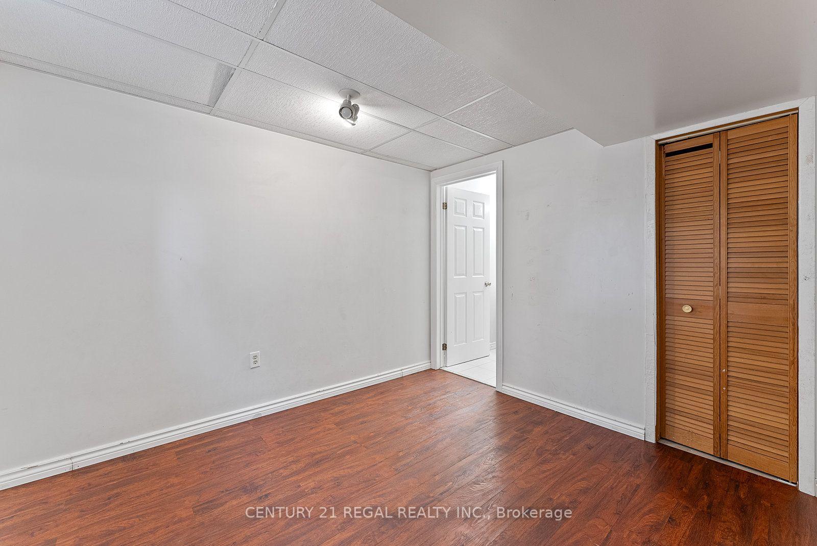 Photo 41 of 28 Ecclesfield Drive, Scarborough, Steeles — HOMEH