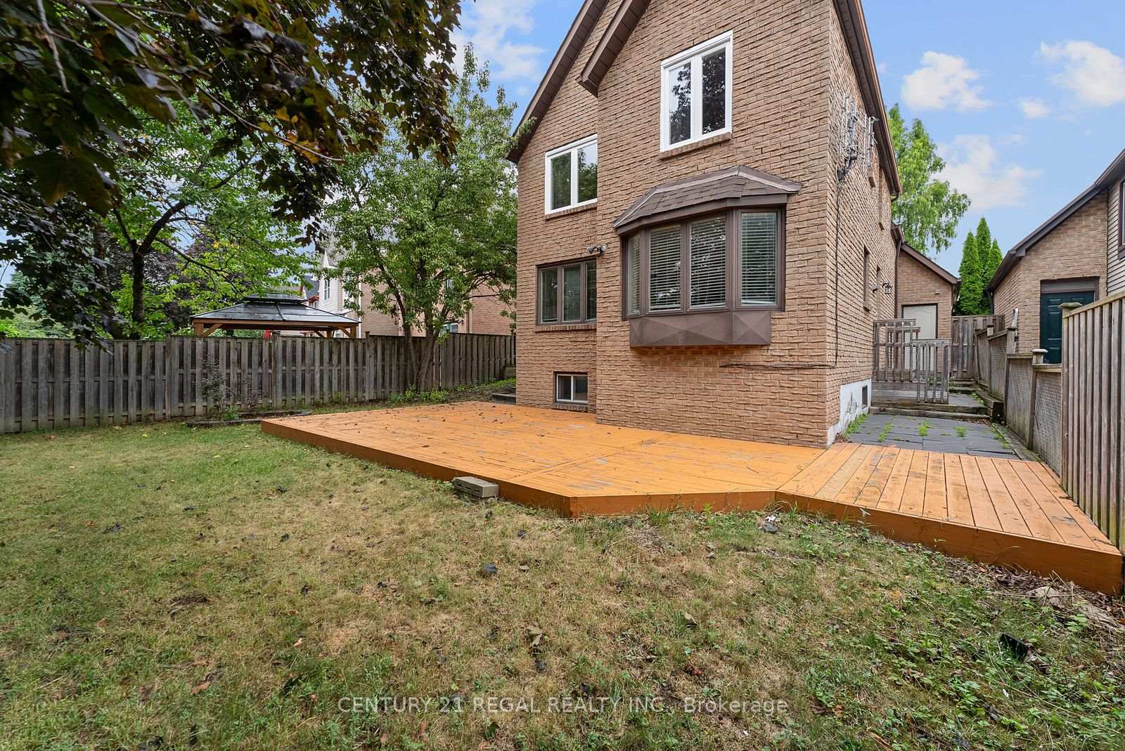 Photo 49 of 28 Ecclesfield Drive, Scarborough, Steeles — HOMEH