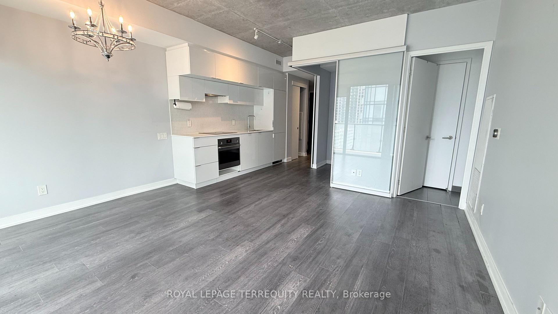 Photo 9 of Unit 1502, 185 Roehampton Avenue, Toronto, Mount Pleasant West — HOMEH