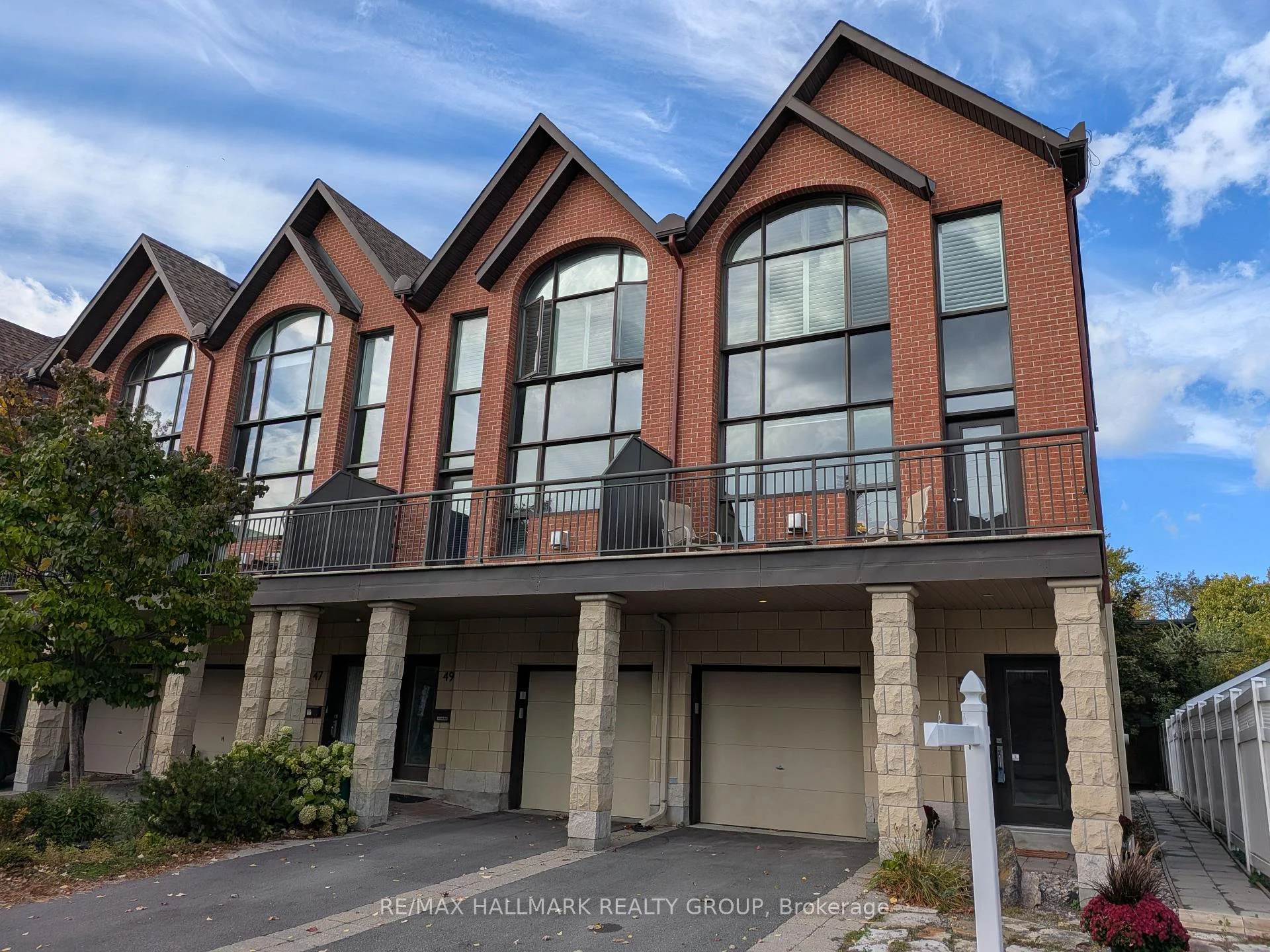 Photo 2 of 51 Drouin Avenue, Ottawa, Overbrook — HOMEH