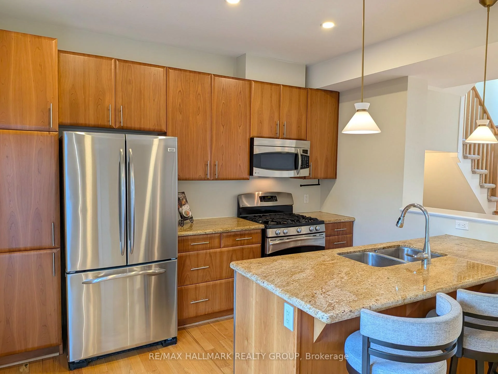 Photo 32 of 51 Drouin Avenue, Ottawa, Overbrook — HOMEH