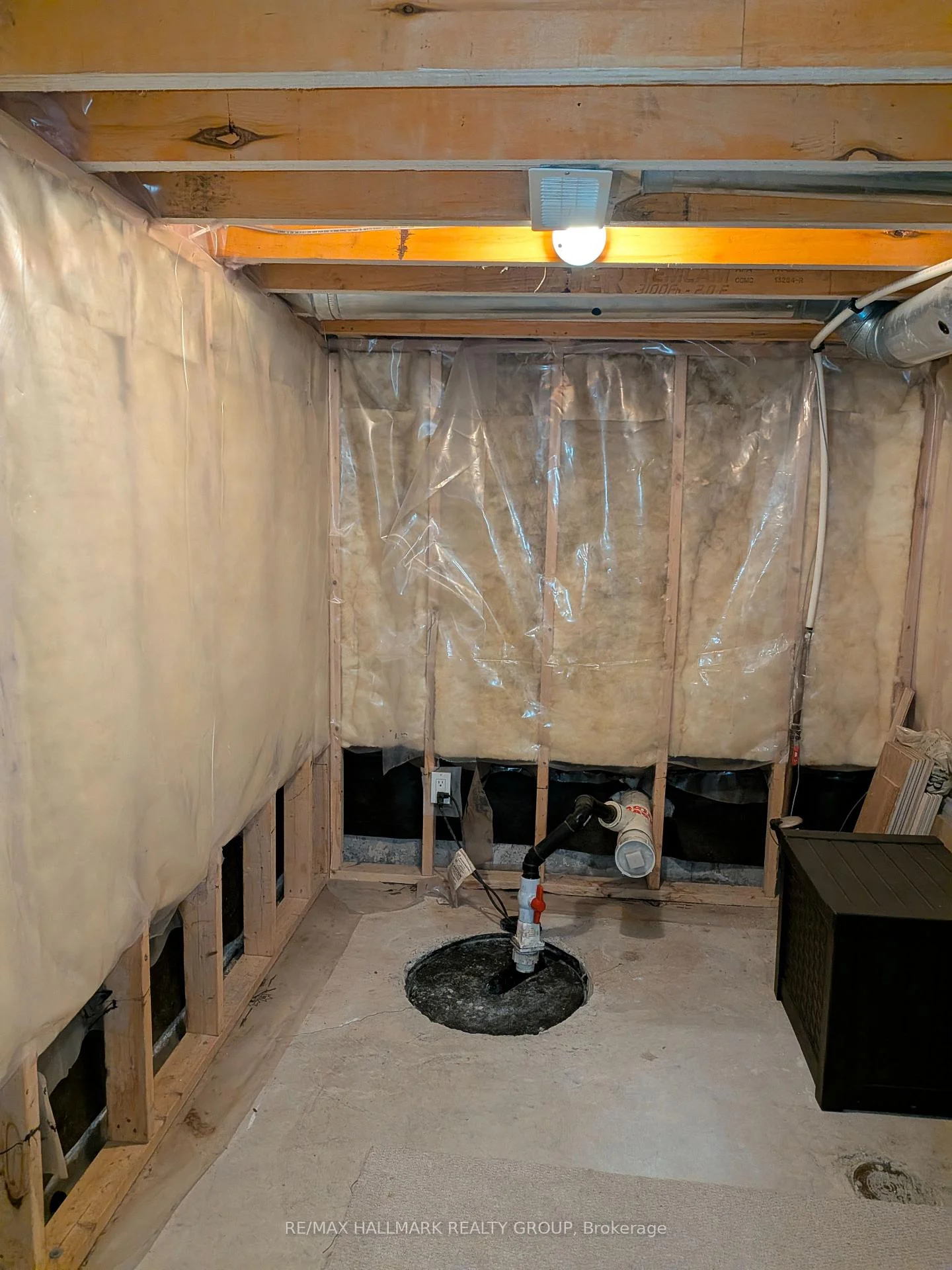 Photo 38 of 51 Drouin Avenue, Ottawa, Overbrook — HOMEH