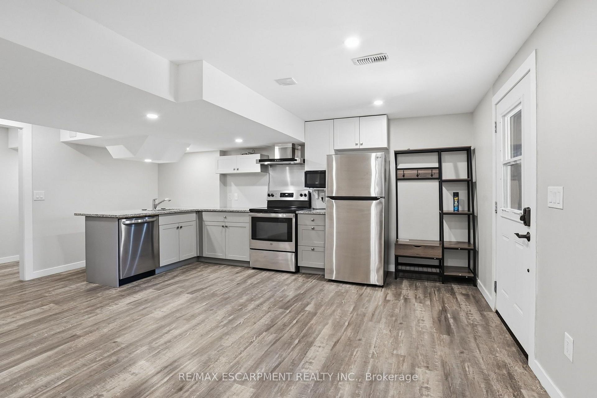 Photo 2 of Unit Lower, 43 Fleming Crescent, Haldimand — HOMEH