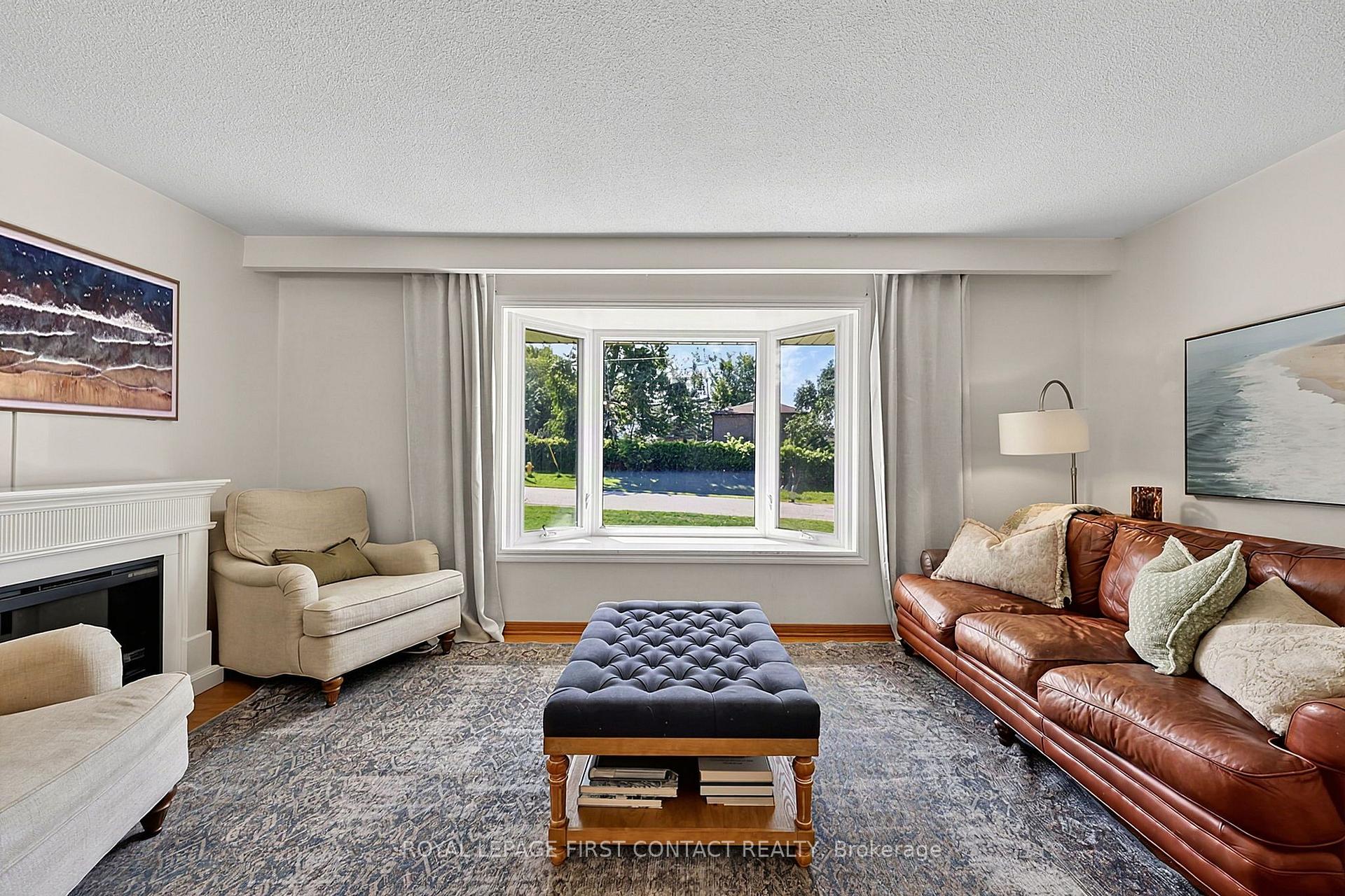 Photo 4 of 11 MacLaren Avenue, Barrie, Painswick North — HOMEH