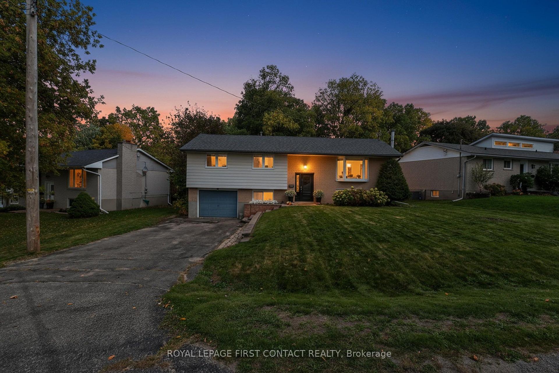 Photo 31 of 11 MacLaren Avenue, Barrie, Painswick North — HOMEH