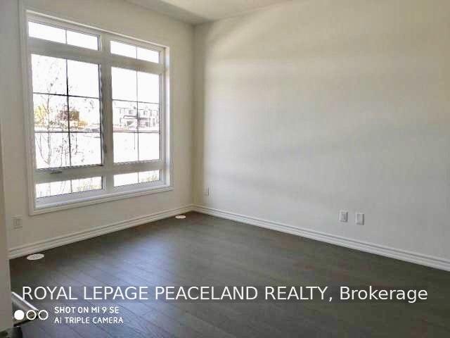 Photo 3 of 19 Frank Charlton Avenue, Markham, Unionville — HOMEH