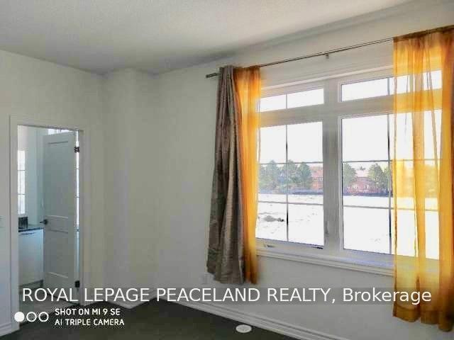 Photo 11 of 19 Frank Charlton Avenue, Markham, Unionville — HOMEH