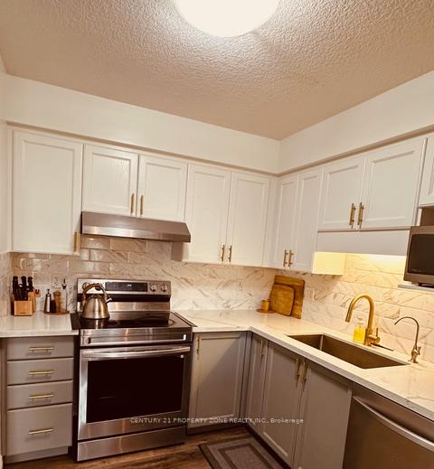 Photo 4 of 1369 countrystone Drive, Kitchener, Highland West — HOMEH