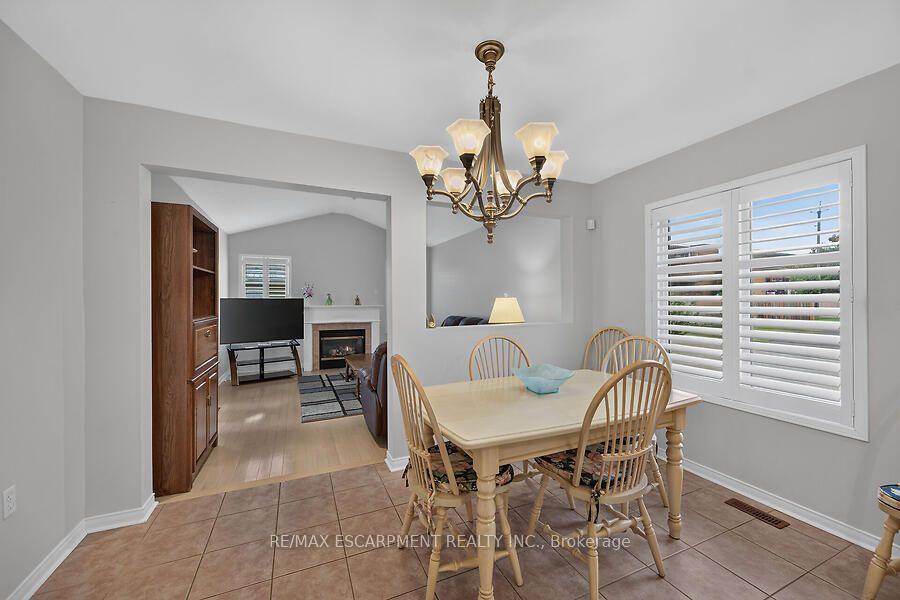 Photo 9 of 166 Toby Crescent, Hamilton, Huntington — HOMEH