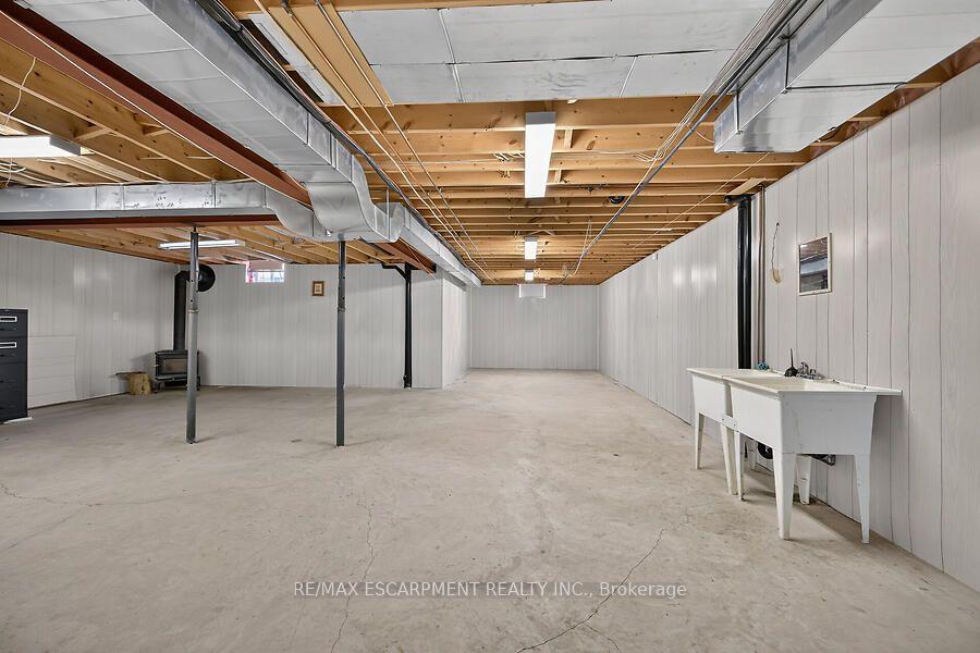 Photo 19 of 166 Toby Crescent, Hamilton, Huntington — HOMEH