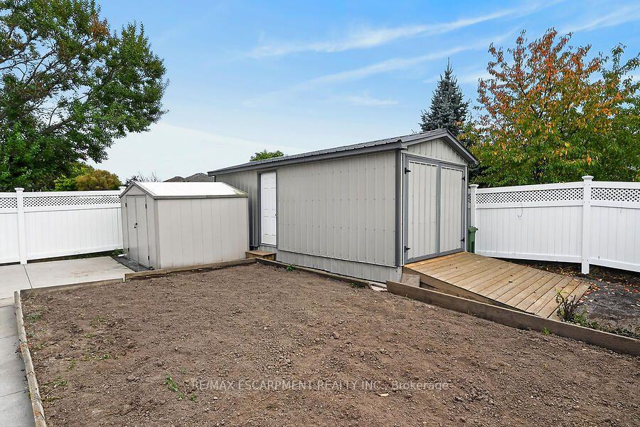 Photo 27 of 166 Toby Crescent, Hamilton, Huntington — HOMEH