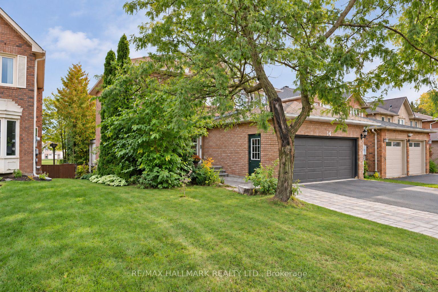 Photo 5 of 14 Crawford Rose Drive, Aurora, Aurora Heights — HOMEH